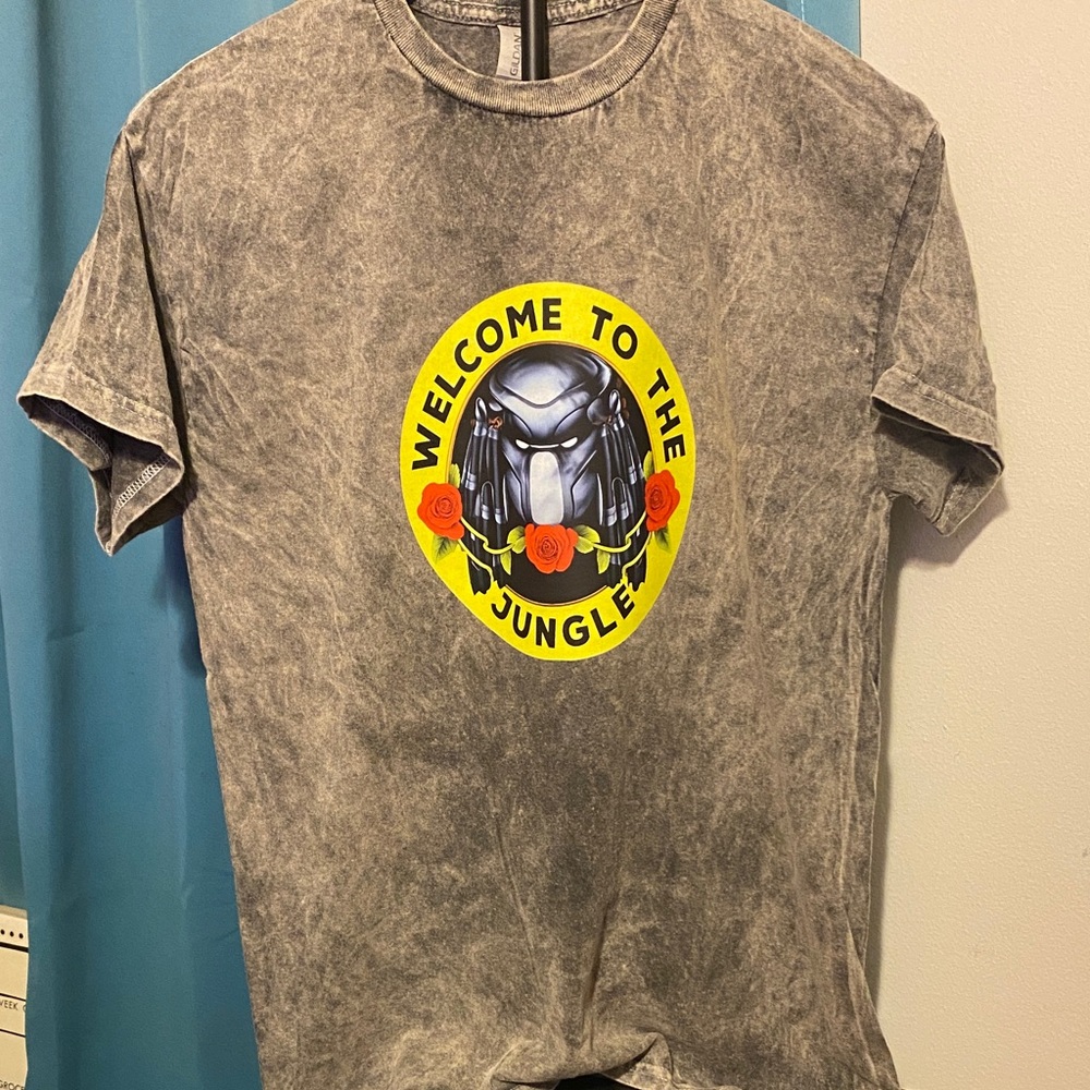 NEW!!  WELCOME TO THE JUNGLE- PARODY tee